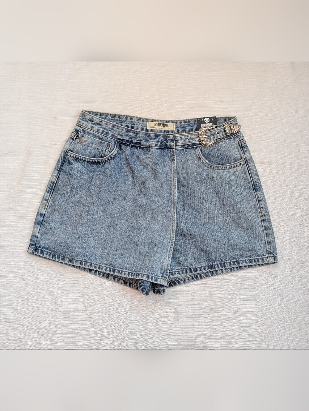 NWT Rock&Roll Denim Vintage-Inspired High Rise Skort With Silver Buckle Sz 31 - Picture 8 of 16